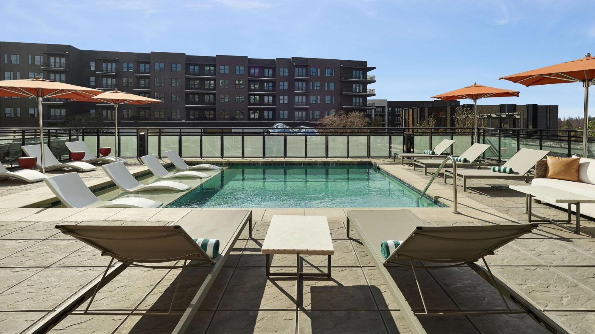 Lively Hotel On Oak Oklahoma City, Tapestry By Hilton Eksteriør bilde