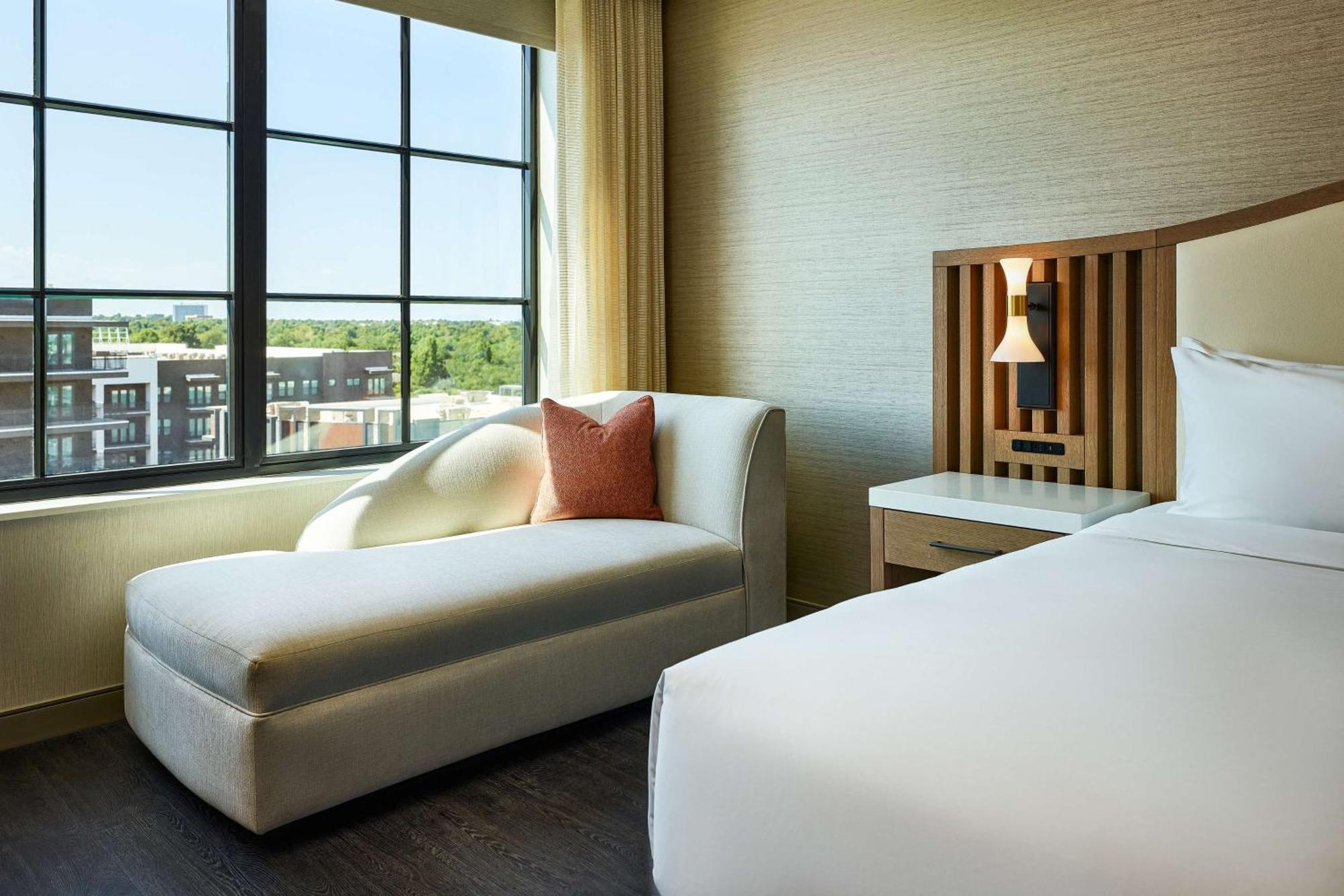 Lively Hotel On Oak Oklahoma City, Tapestry By Hilton Eksteriør bilde
